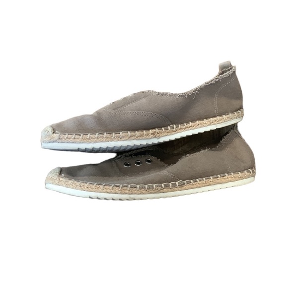 Tan/Light Brown Slip On Shoes - Picture 2 of 4